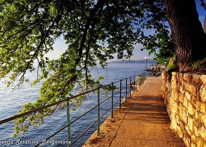 Oasis Apartments Opatija